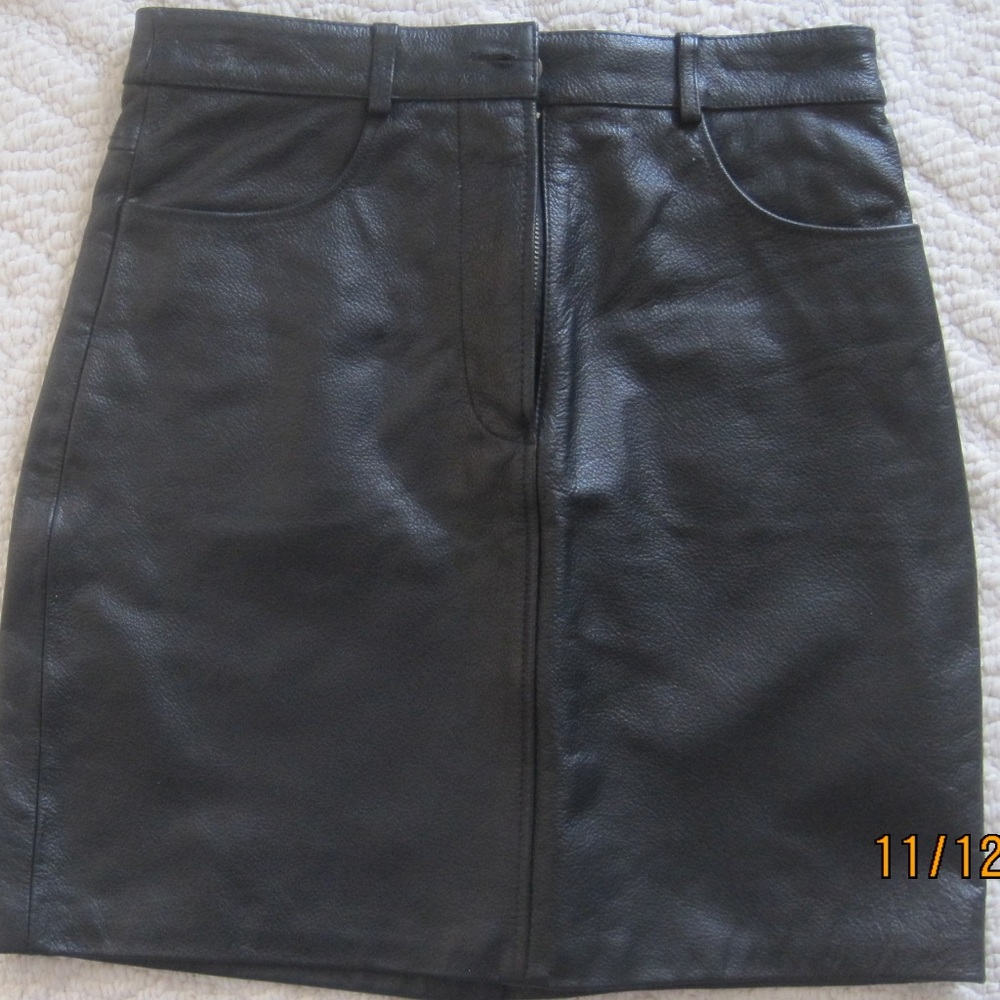 Genuine cowhide leather skirt - vintage like New